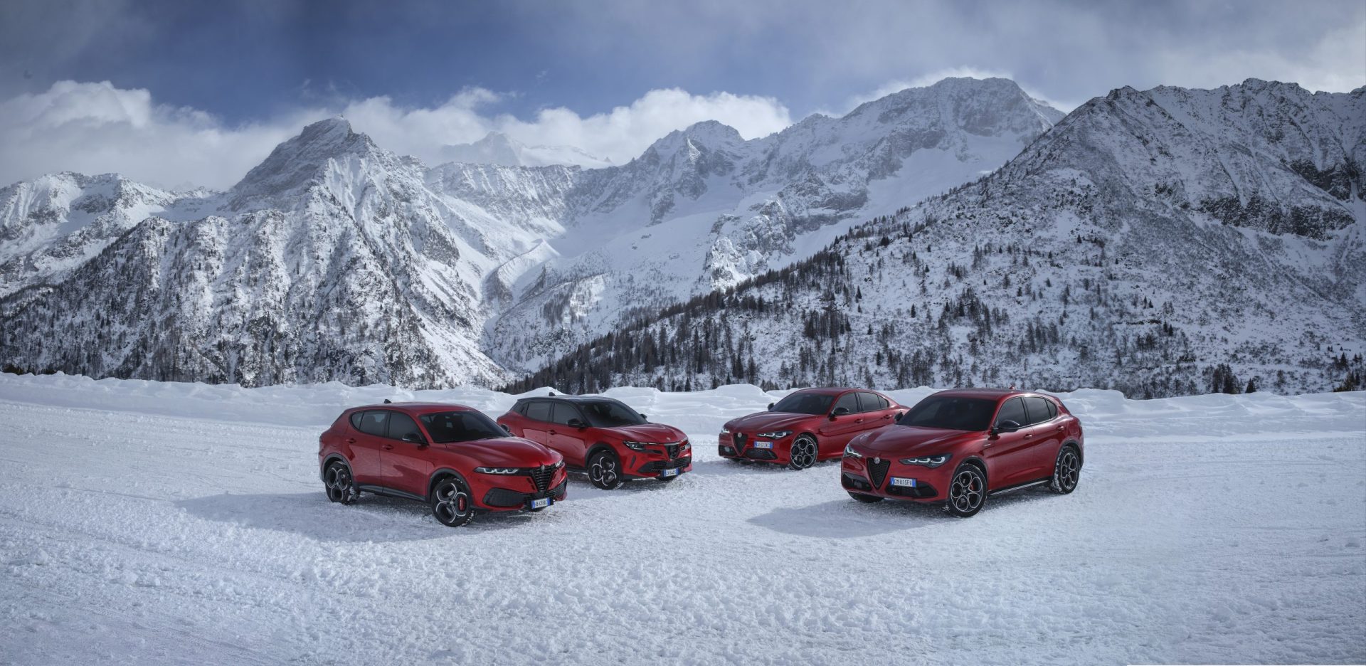 Alfa Romeo marchează 75 de ani de tracțiune integrală: între tradiție și electrificare