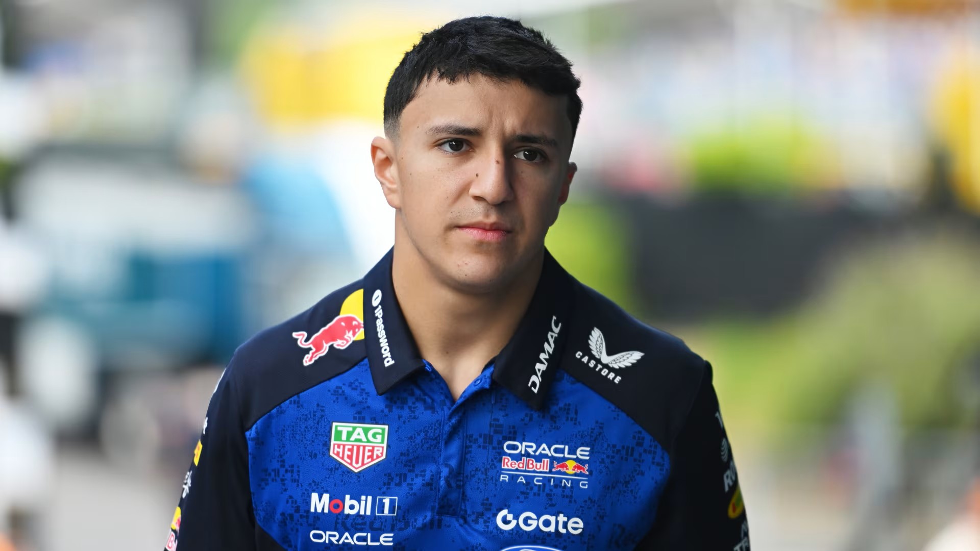 Isack Hadjar ratează Marele Premiu al Olandei. Liam Lawson urcă la Red Bull, iar Yuki Tsunoda revine la Racing Bulls