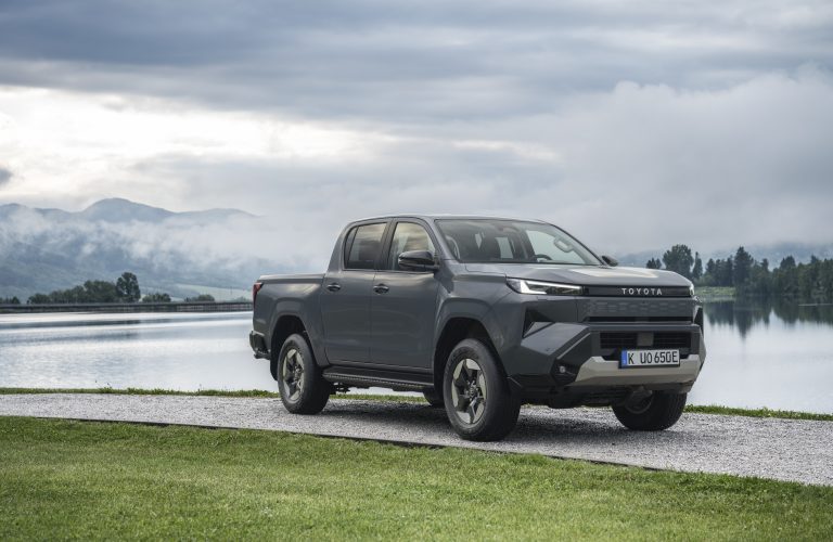Toyota Hilux 2026: cea mai mare revoluție din istoria unui icon