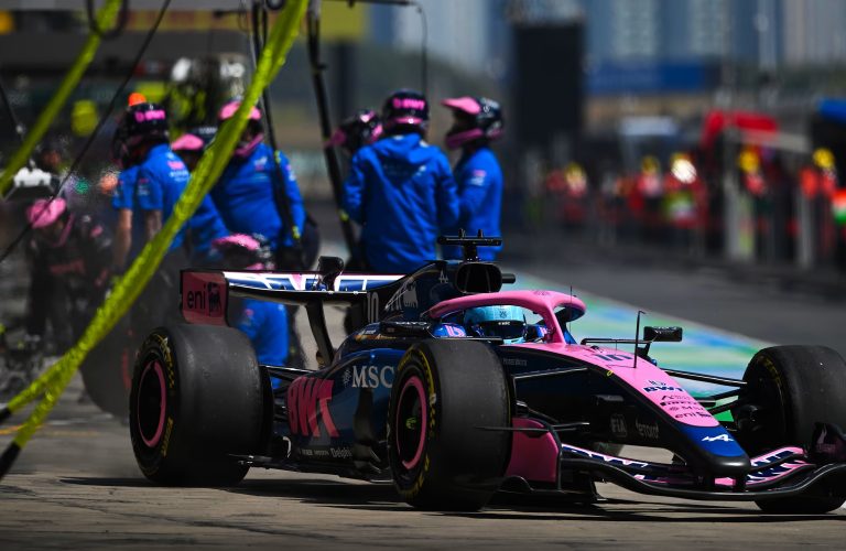 Mercedes vrea să cumpere 24% din echipa Alpine F1