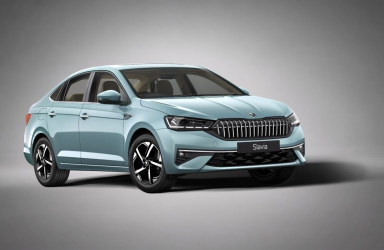 Škoda actualizează Slavia în India: transmisie automată cu 8 trepte și noi tehnologii de confort