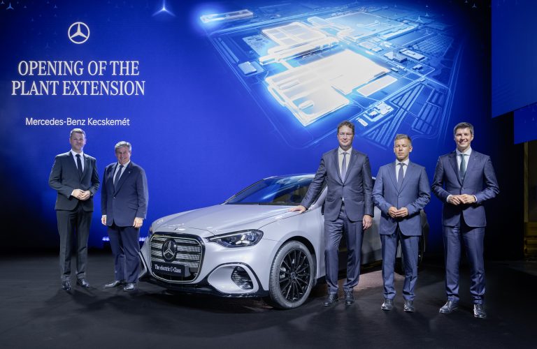Noul Mercedes-Benz C-Class electric intră în producție la Kecskemét. Fabrica din Ungaria devine un hub-cheie al electrificării