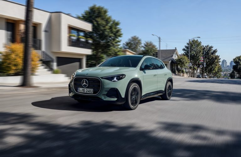 Mercedes-Benz a prezentat noul GLA: SUV-ul compact devine electric