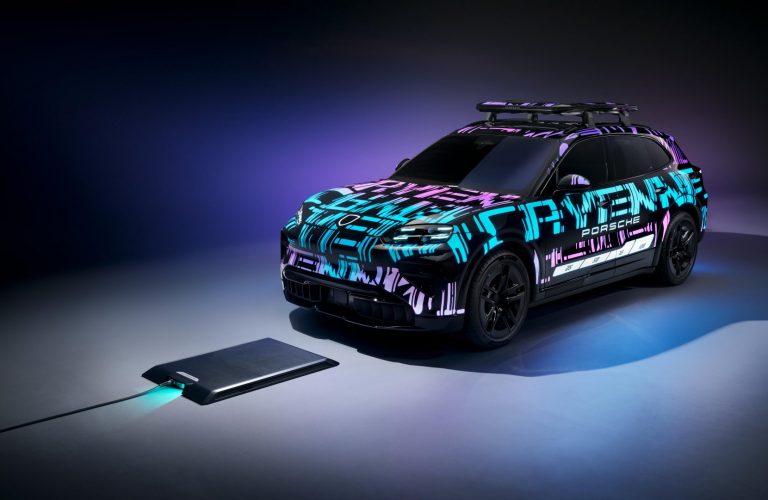 Modelele electrice Porsche vor putea fi încărcate wireless