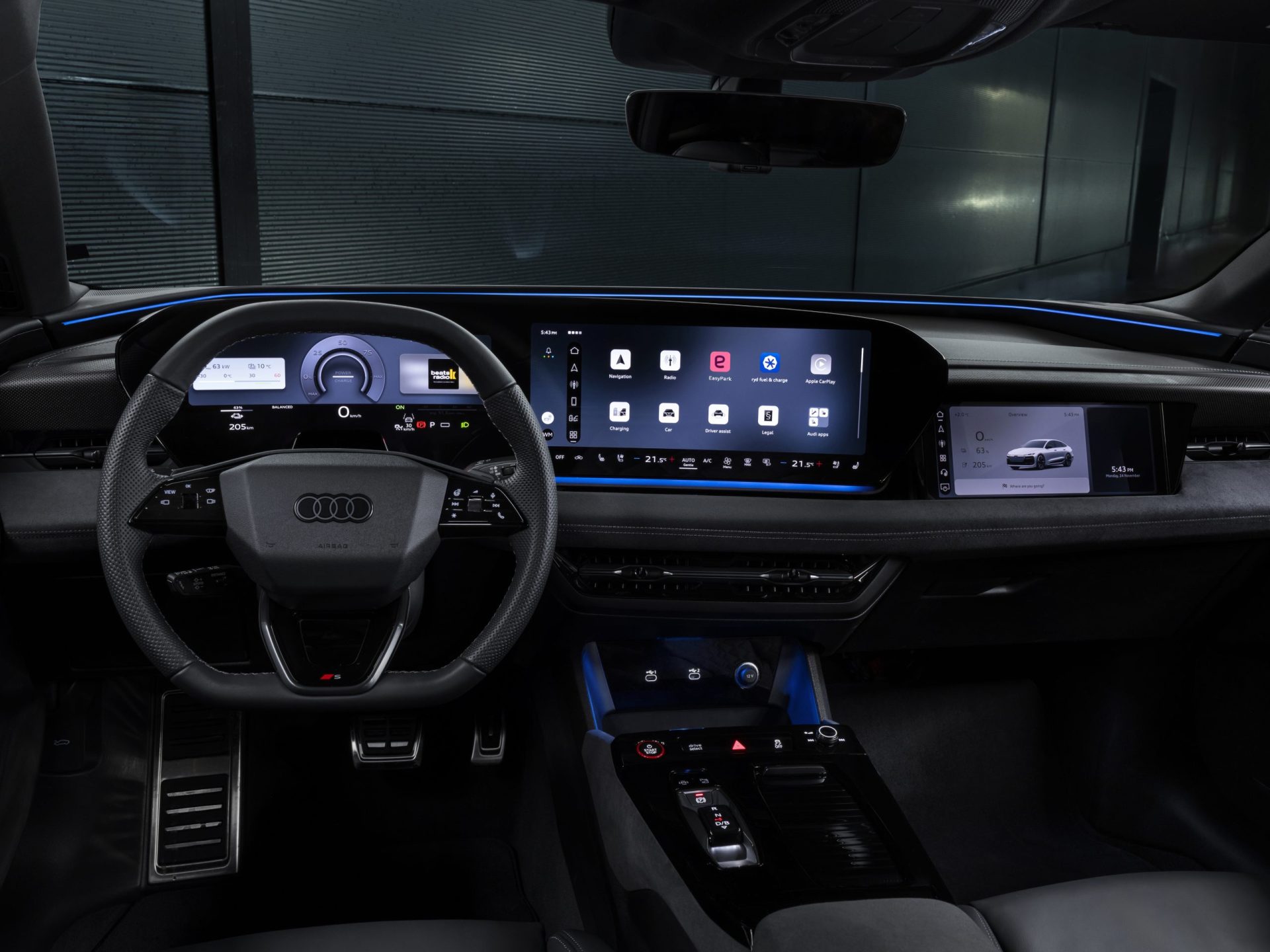 Audi accelerează digitalizarea: servicii de parcare, încărcare și alimentare integrate în sistemul multimedia