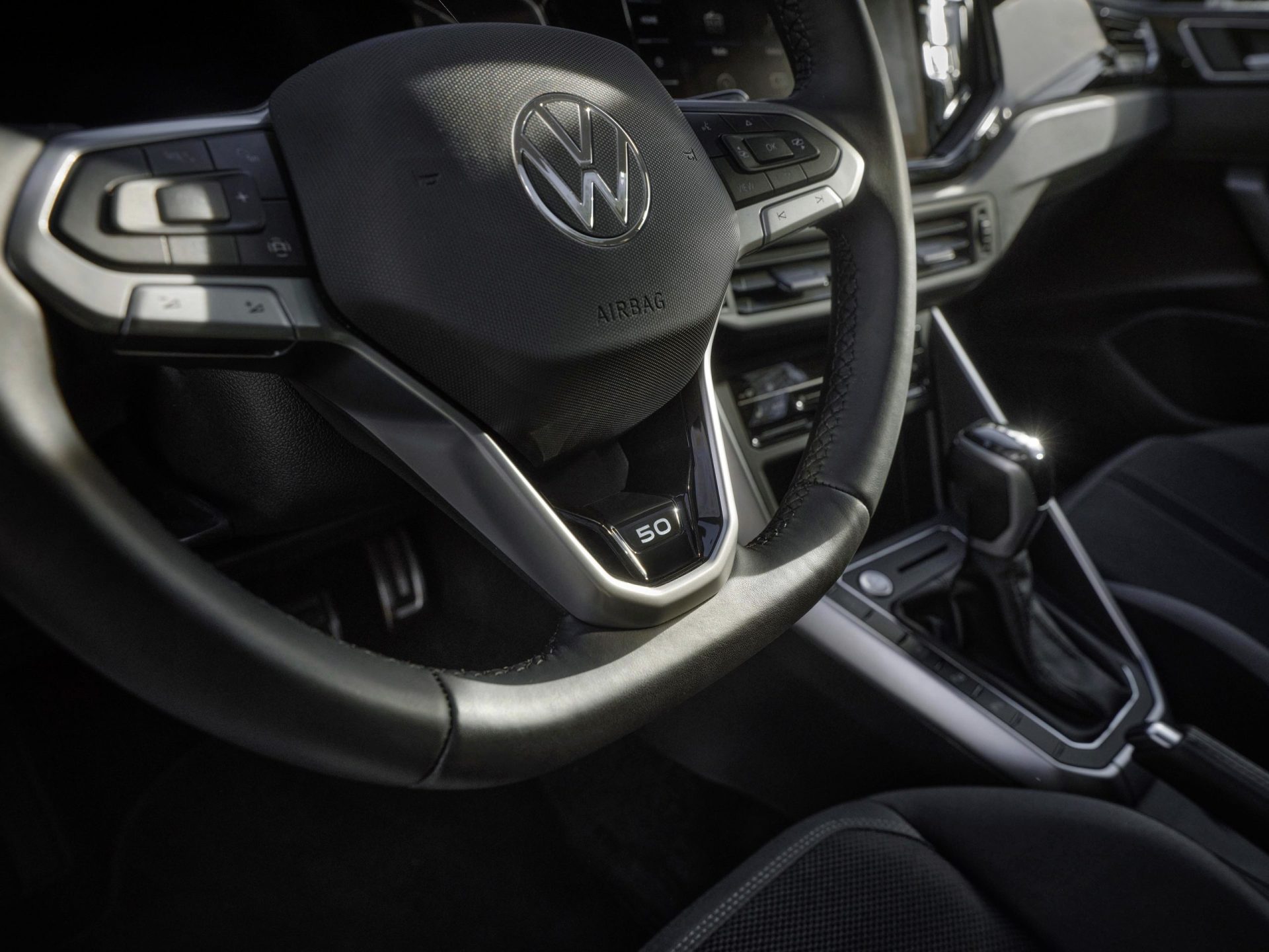 Volkswagen dezvăluie primele detalii despre cea de-a noua generație Golf și confirmă tranziția către electric