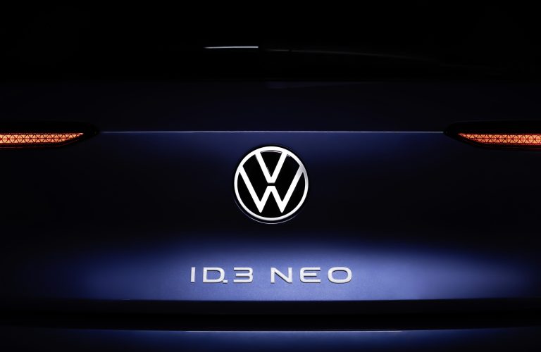 Volkswagen accelerează ofensiva electrică: ID.3 Neo debutează în curând, cu autonomie de peste 600 km și ecosistem digital extins