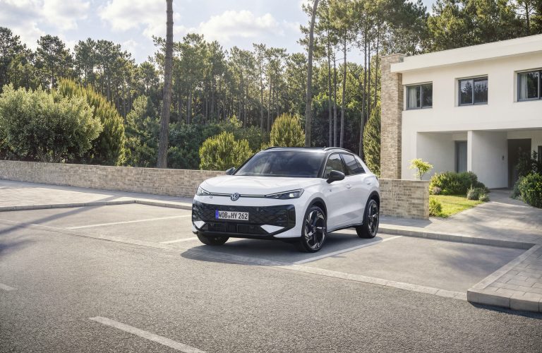Volkswagen taie 50.000 de locuri de muncă suplimentare: cel mai amplu plan de restructurare din istoria grupului