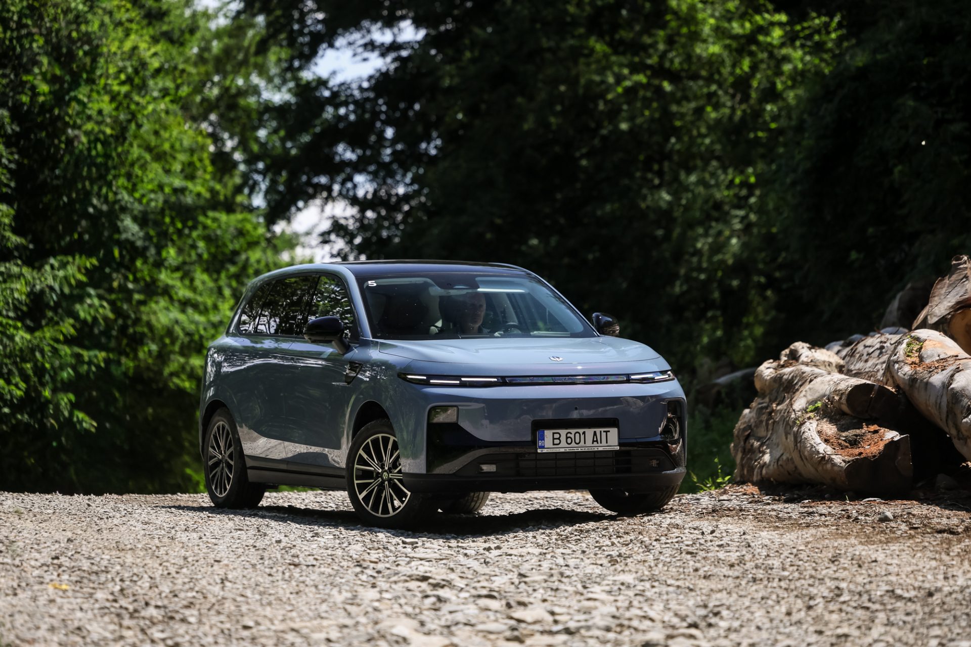 Leapmotor B10 ajunge în România. SUV-ul electric cu autonomie extinsă pornește de la 25.990 de euro prin Rabla