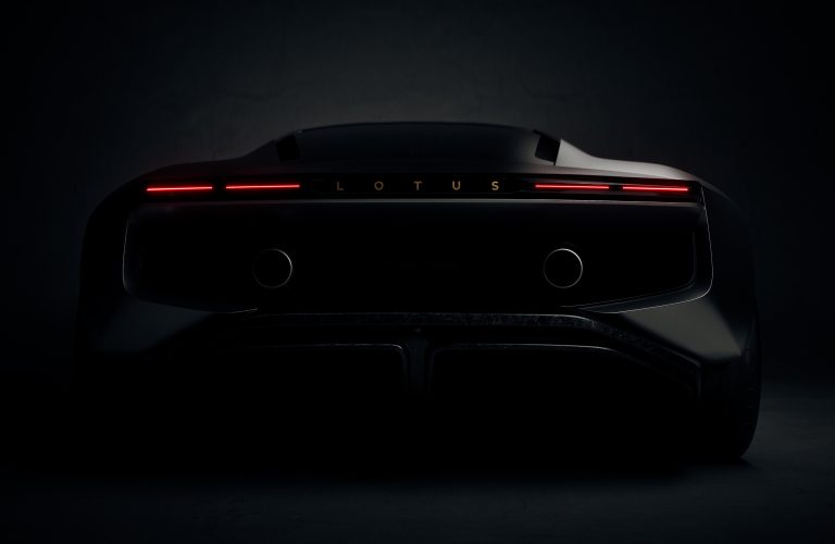 Lotus schimbă strategia: primul supercar hibrid V8 al mărcii va debuta în 2028