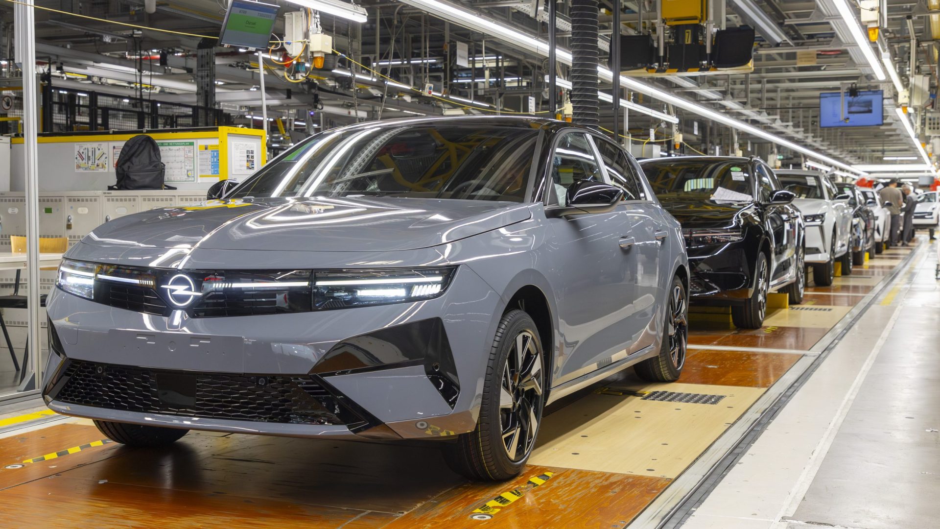 Viitoarea generație Opel Astra va fi produsă la Rüsselsheim. Stellantis investește peste 1 miliard de euro în Germania până în 2030