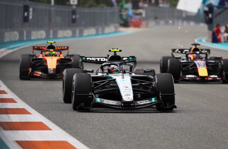 Cum arată clasamentul constructorilor din F1 după primele patru curse din 2026: Mercedes domină, Alpine surprinde, Aston Martin se prăbușește