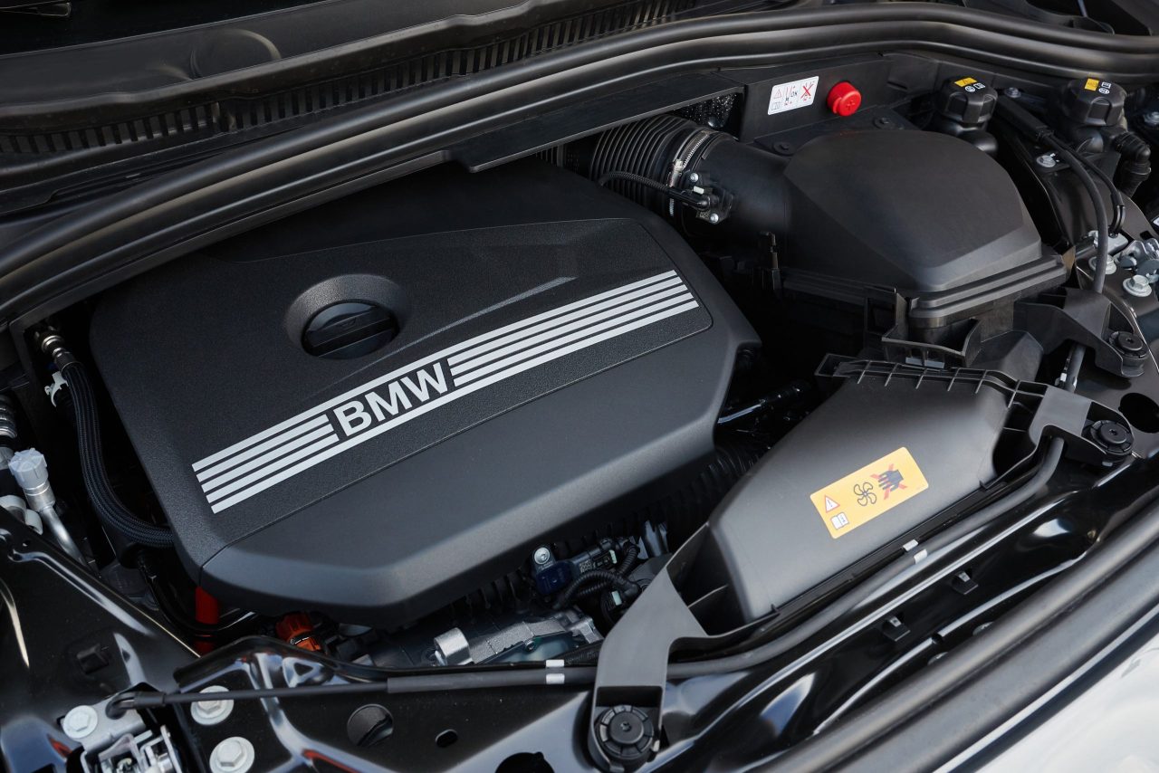 Mercedes ar putea împrumuta motoare de la BMW