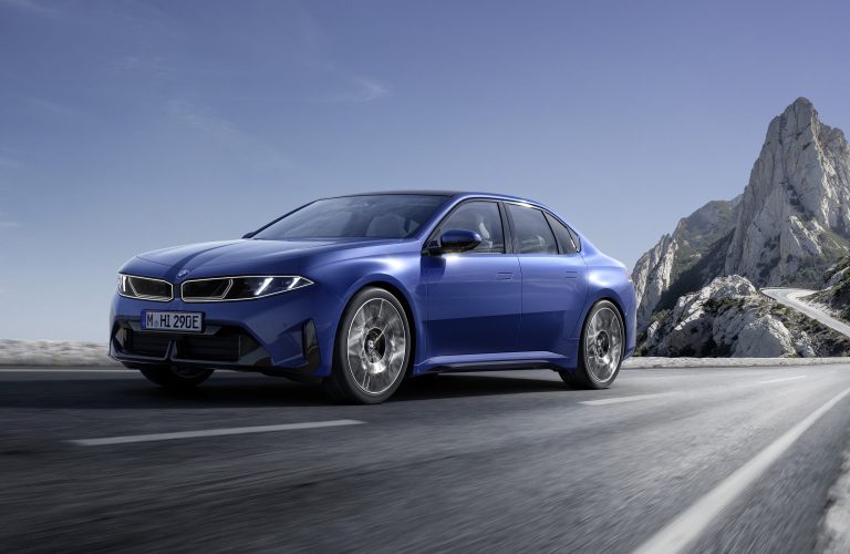 Noul BMW i3 intră în era Neue Klasse: până la 900 km autonomie, arhitectură 800V și debutul electric al Seriei 3