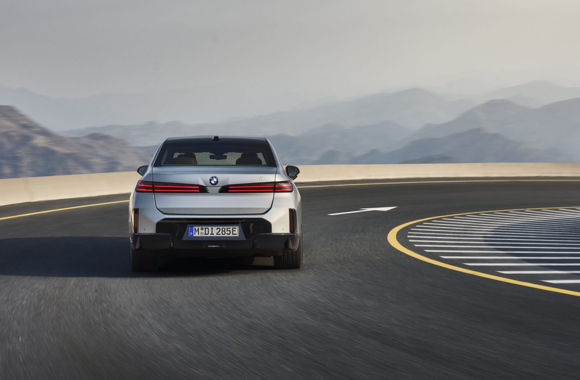 Tarifele SUA cresc la 25%: industria auto europeană riscă pierderi de miliarde