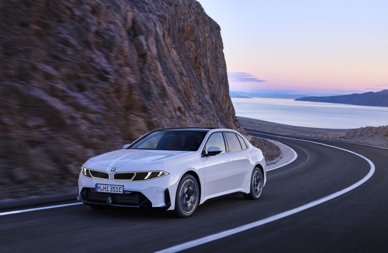 BMW i3 50 xDrive First Edition: Seria 3 intră oficial în era Neue Klasse, iar comenzile sunt deschise și în România