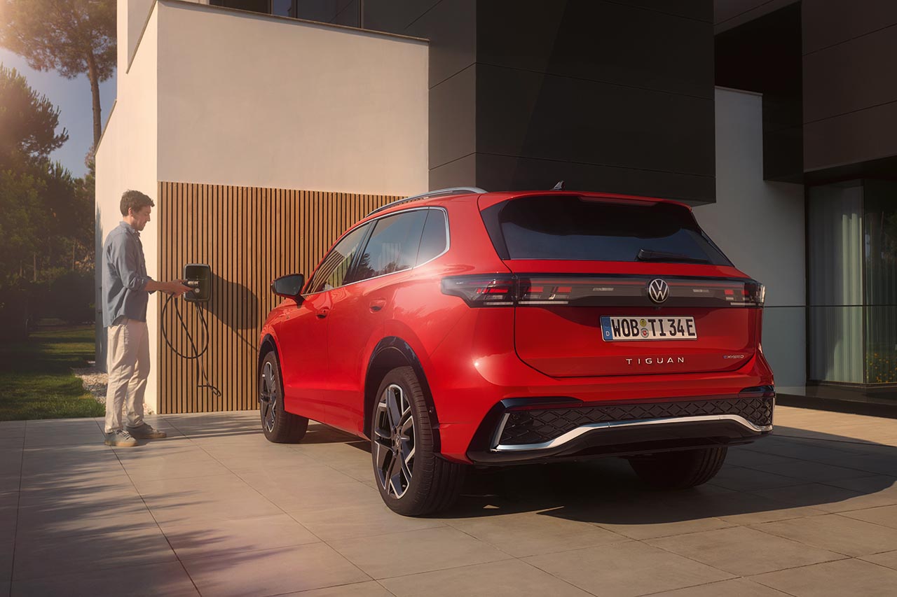 Volkswagen Tiguan, pe primul loc în segmentul PHEV din România în 2025