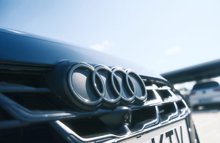 Audi A6 (2026) Review: Mai bun decât Seria 5? Echilibrul perfect între eleganță și tehnologie