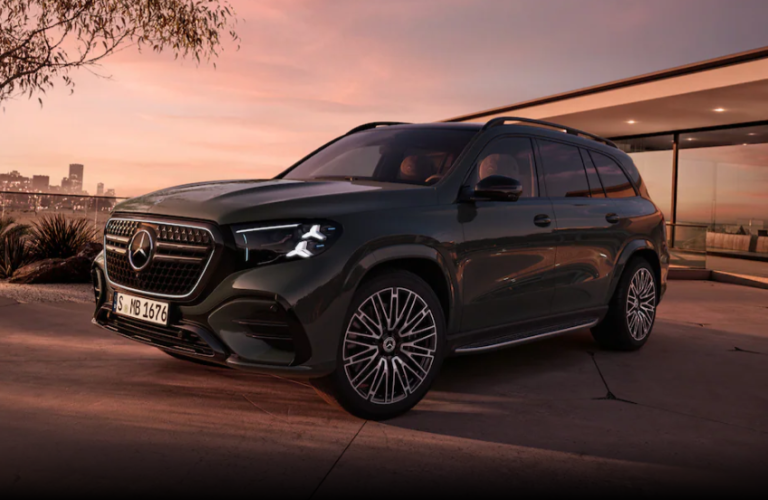 Mercedes-Benz a prezentat oficial noile generații actualizate ale modelelor GLE și GLS