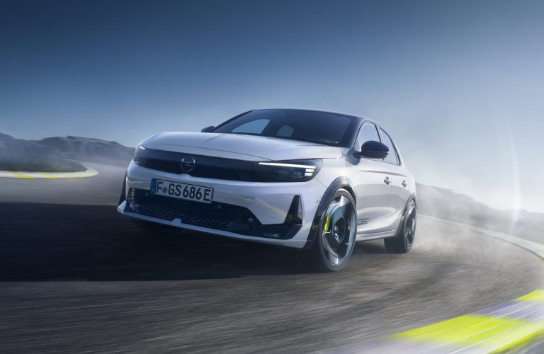 Opel readuce la viață legenda GSE: noul Corsa GSE dezvoltă 281 CP