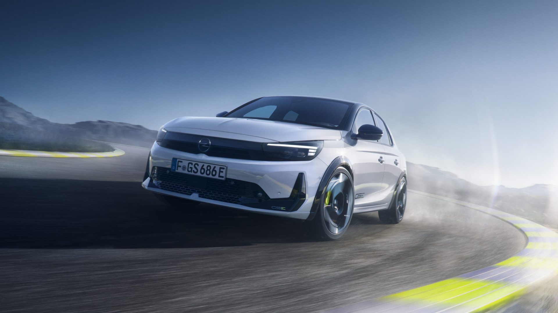 Opel readuce la viață legenda GSE: noul Corsa GSE dezvoltă 281 CP