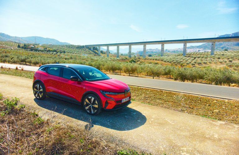 Test noul Renault Megane E TECH 2022