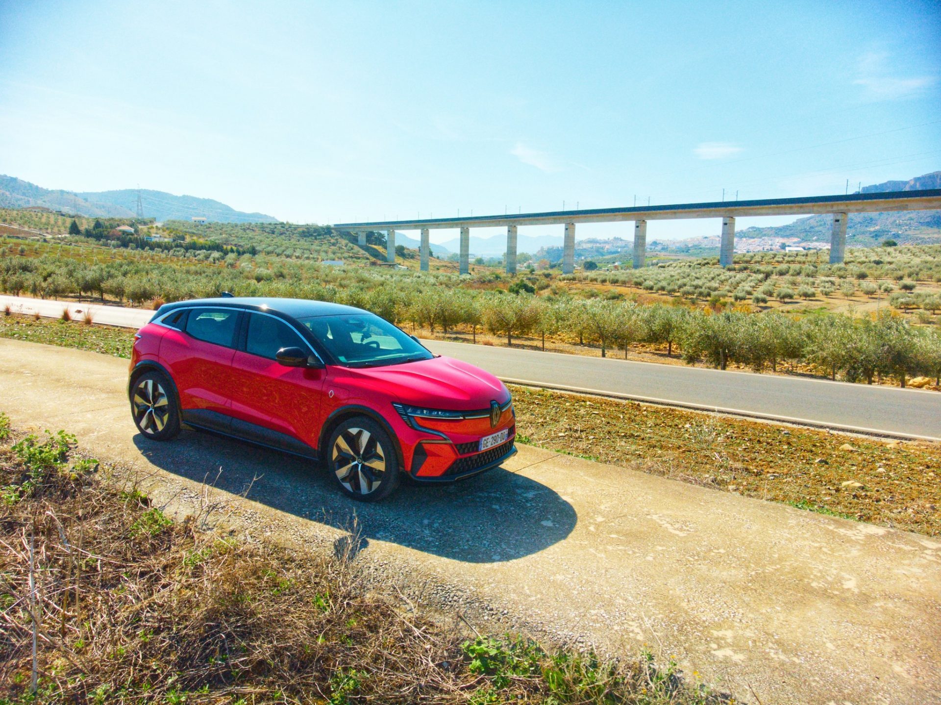 Test noul Renault Megane E TECH 2022