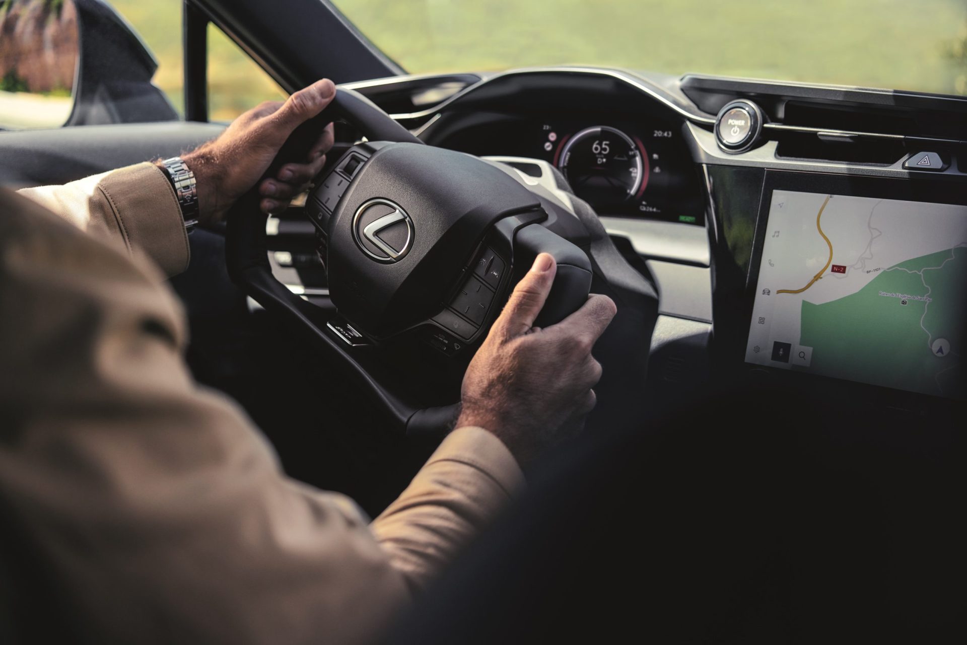 Lexus reinventează experiența la volan cu noul sistem steer-by-wire