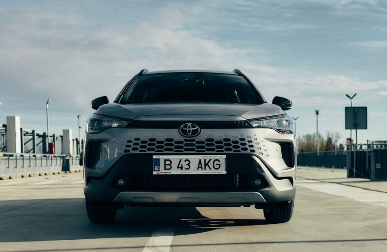 Test Drive Toyota Corolla Cross: Tot ce trebuie să știi despre noul hibrid