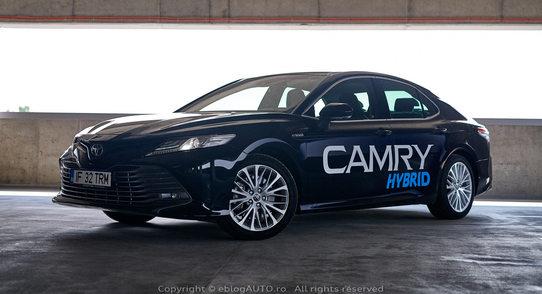 Test Drive Toyota Camry 2.5 Hybrid Dynamic Force 218 CP Dynamic 2019 [VIDEO]