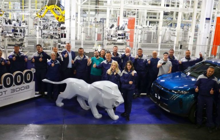Peugeot a produs 200 000 exemplare de 3008